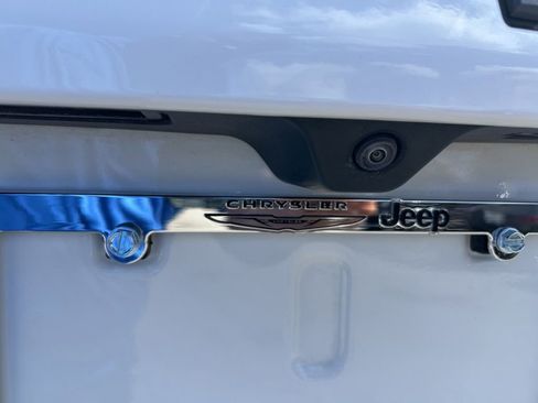 Used 2024 Jeep Compass Trailhawk image 23