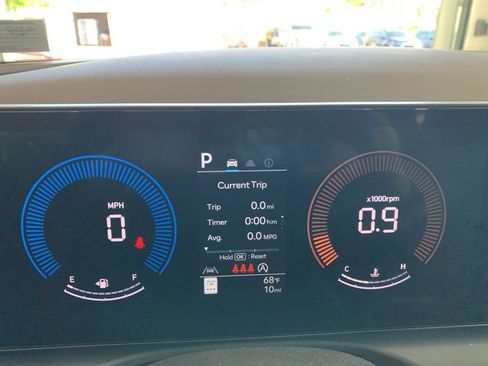 Used 2018 Toyota RAV4 LE w/ All Weather Liner Package AWD/4WD image 22