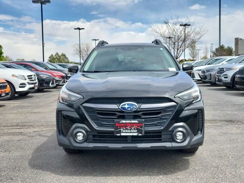 Used 2023 Subaru Outback Premium AWD/4WD image 9