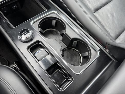 Used 2021 Lincoln Corsair Reserve w/ Equipment Group 201A image 17