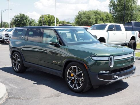 Used 2023 Rivian R1S Launch Edition AWD/4WD image 3