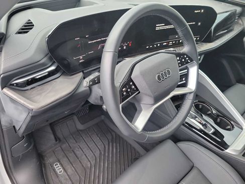 Certified 2025 Audi Q5 Premium Plus w/ Premium Plus AWD/4WD image 2