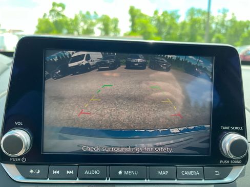 Used 2021 Nissan Altima 2.5 SL FWD image 17