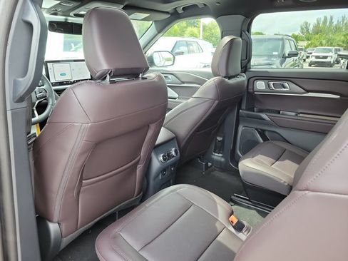 New 2026 Ford Explorer Platinum RWD image 12