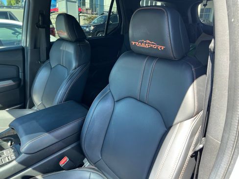 Used 2024 Honda Pilot TrailSport image 9
