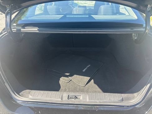Used 2025 Nissan Sentra SV FWD image 14