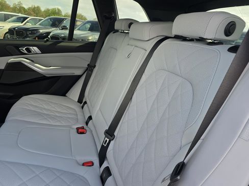 New 2026 BMW X5 sDrive40i w/ Climate Comfort Package RWD image 11