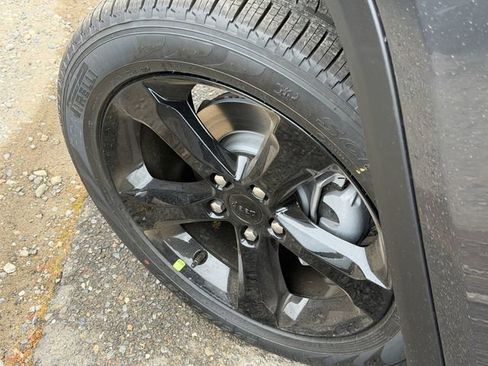 New 2026 Jeep Grand Cherokee Limited image 10