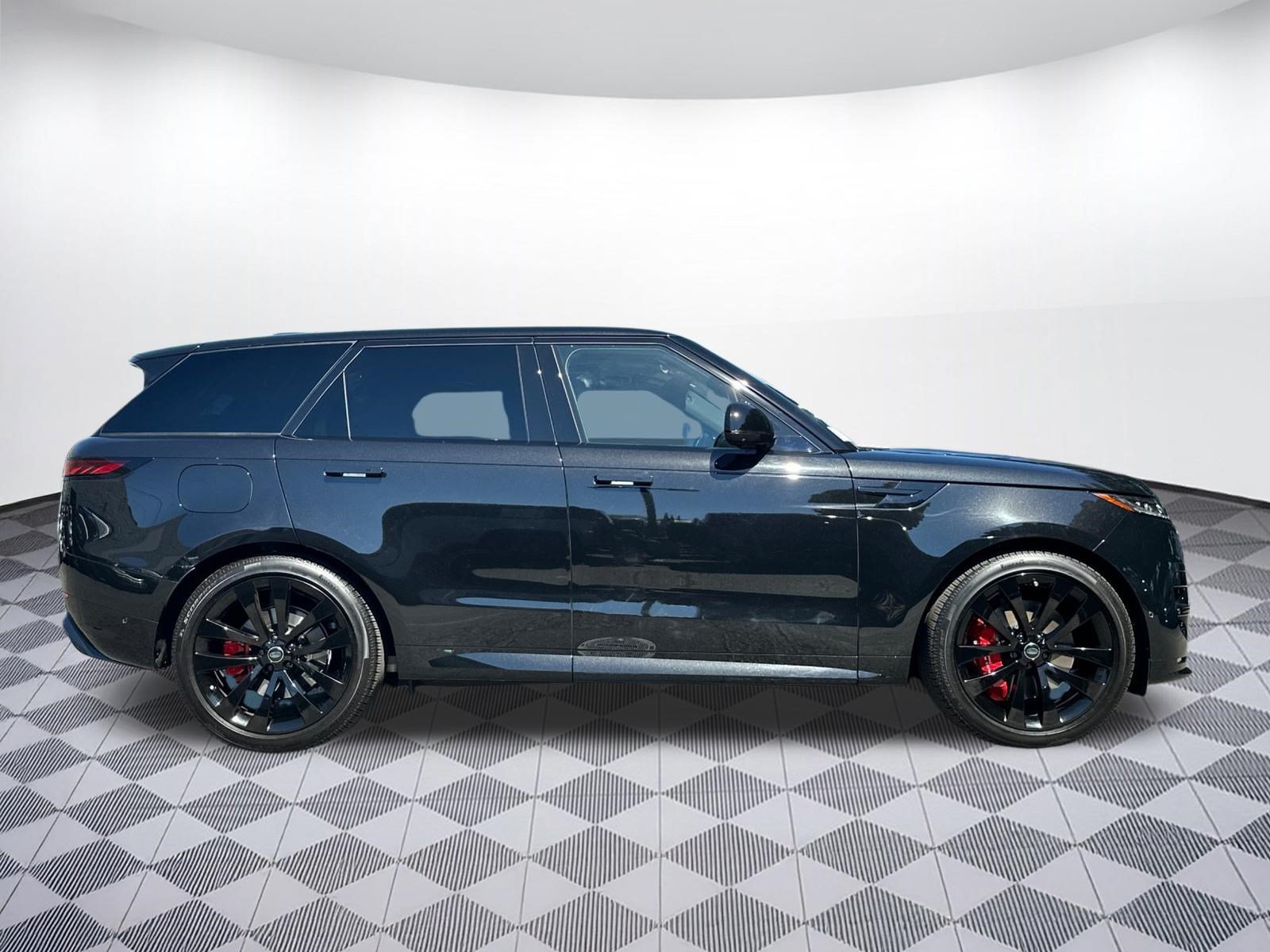 Used 2025 Land Rover Range Rover Sport Dynamic SE AWD/4WD image 7