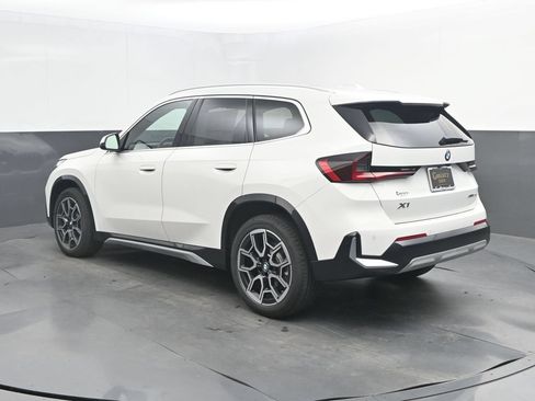 New 2026 BMW X1 xDrive28i w/ Convenience Package AWD/4WD image 3