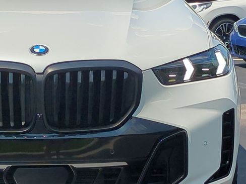 Used 2026 BMW X5 sDrive40i w/ M Sport Package RWD image 6