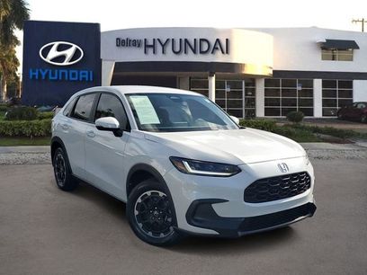 Used 2025 Honda HR-V LX