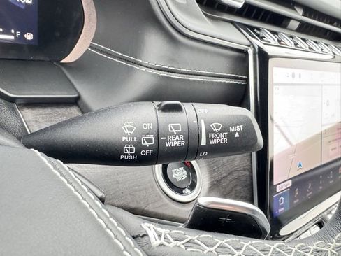 Used 2021 Jeep Grand Cherokee L Overland w/ Luxury Tech Group IV image 35