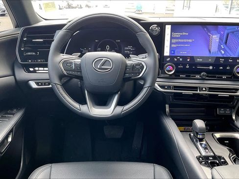 Used 2026 Lexus RX 350h Premium image 6