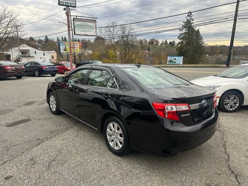 Used 2012 Toyota Camry XLE w/ Leather Pkg image 8