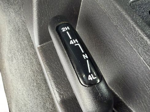 Used 2006 Jeep Wrangler X AWD/4WD image 22