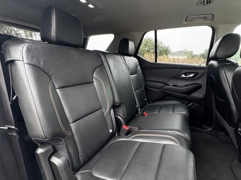 Used 2019 Chevrolet Traverse LT w/ LT Premium Package image 16