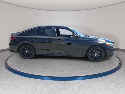 Used 2025 Honda Civic Sport image 5