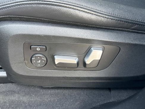 Used 2021 BMW X7 xDrive40i w/ Cold Weather Package image 20