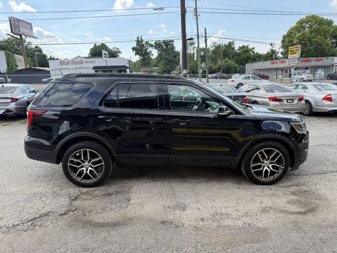Used 2018 Ford Explorer Sport w/ Equipment Group 401A AWD/4WD image 6