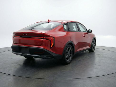 Used 2025 Kia K4 LXS image 9