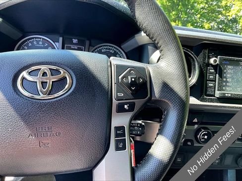 Used 2019 Toyota Tacoma SR5 AWD/4WD image 18