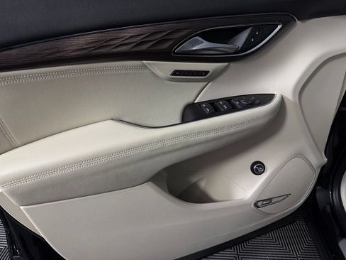 Used 2023 Buick Envision Avenir AWD/4WD image 27