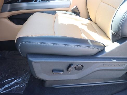 New 2026 Ford F250 Lariat w/ Lariat Ultimate Package image 14