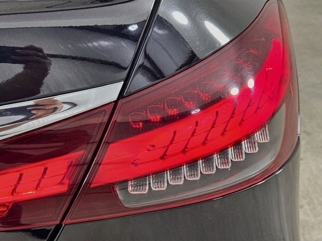 Used 2022 Mercedes-Benz E 350 Sedan image 34