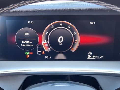Certified 2025 Volkswagen Tiguan SE AWD/4WD image 12