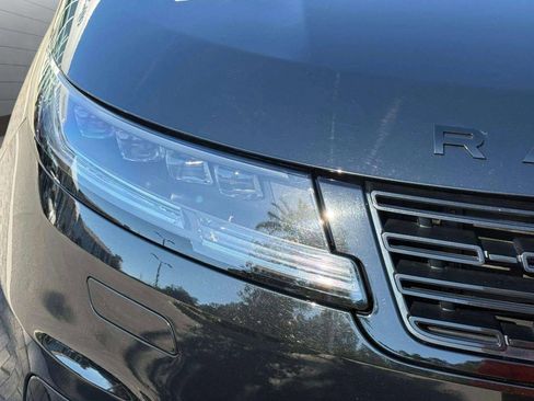 Used 2024 Land Rover Range Rover Sport Dynamic SE image 13
