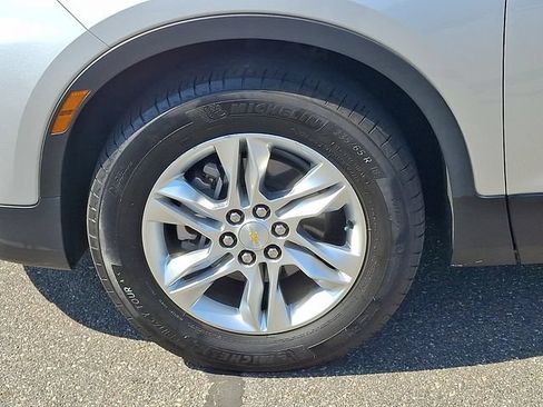 Used 2019 Chevrolet Blazer LT FWD image 27