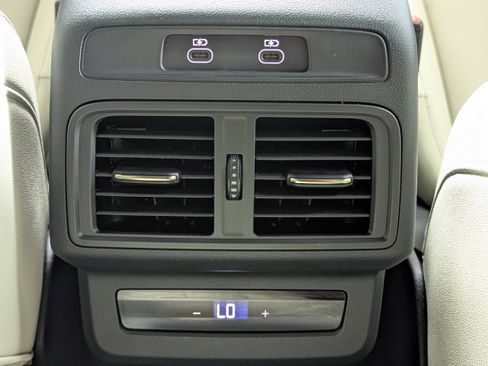 Used 2025 Audi Q5 Premium Plus w/ Premium Plus image 22