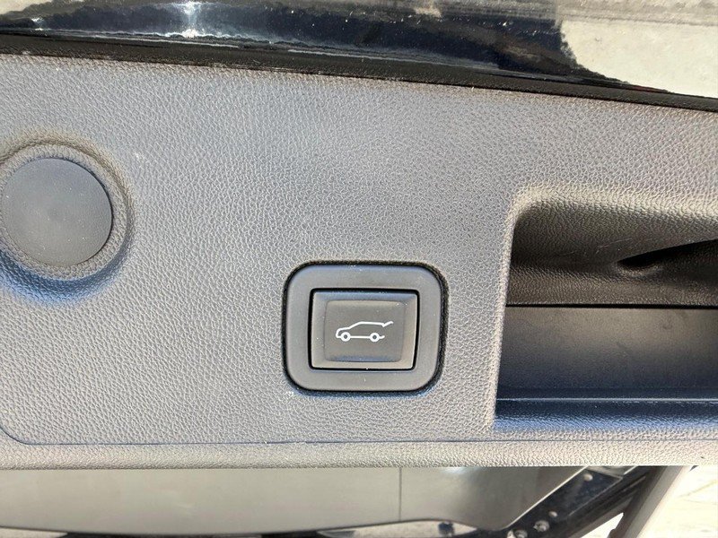 Used 2023 Chevrolet Equinox Premier FWD image 6
