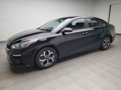 Used 2019 Kia Forte LXS FWD image 2