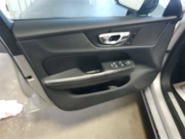 Used 2023 Volvo S60 B5 Core AWD/4WD image 3
