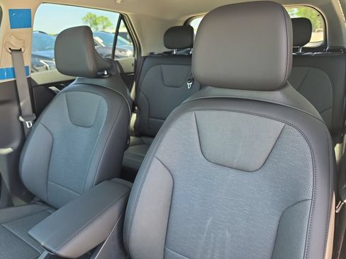 New 2026 Kia Niro FWD image 22