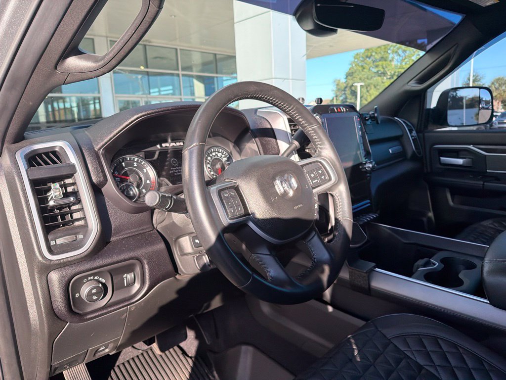 Used 2022 RAM 3500 Big Horn w/ Level C Equiment Group AWD/4WD image 9