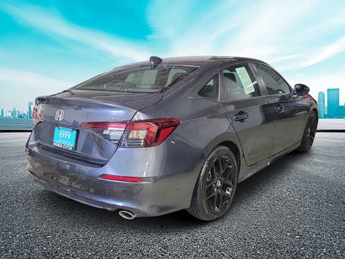 Used 2025 Honda Civic Sport image 4