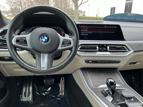 Used 2022 BMW X5 xDrive40i w/ M Sport Package image 30