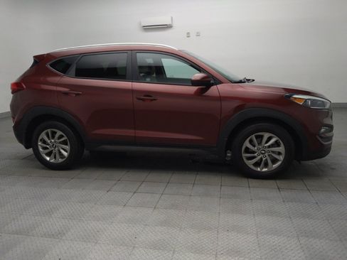 Used 2016 Hyundai Tucson SE w/ Option Group 12 FWD image 11