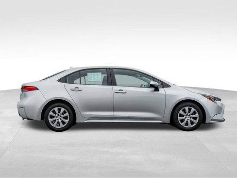 Used 2024 Toyota Corolla LE FWD image 8