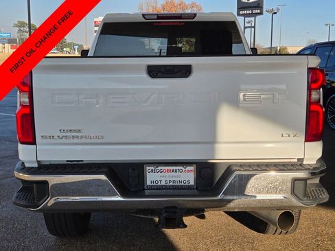 Used 2024 Chevrolet Silverado 2500 LTZ AWD/4WD image 5