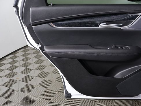 Used 2023 Cadillac XT5 Premium Luxury image 24