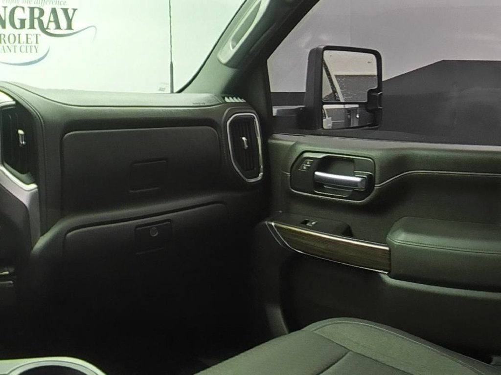 Used 2020 Chevrolet Silverado 2500 LT w/ Texas Edition AWD/4WD image 15