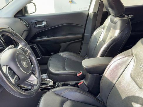 Used 2018 Jeep Compass Limited w/ Navigation Group image 10