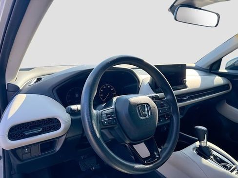 Certified 2023 Honda HR-V LX image 9