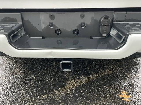 Used 2020 RAM 1500 Laramie w/ Sport Appearance Package image 22