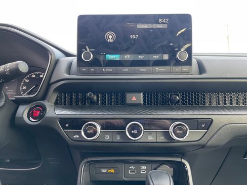 Used 2025 Honda CR-V EX image 8