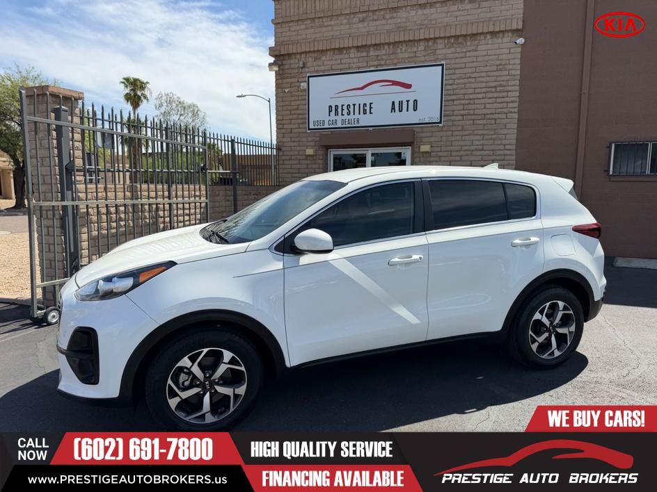 Used 2020 Kia Sportage LX FWD image 2